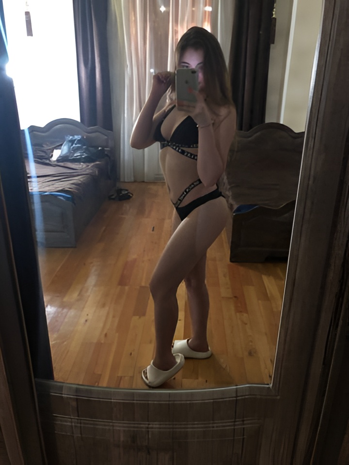 Елизавета привлекальеная девушка из Нового уренгоя цена от 1500 руб