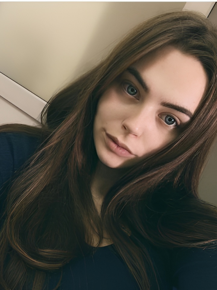 Эвелина привлекальеная девушка из Нового уренгоя цена от 2500 руб