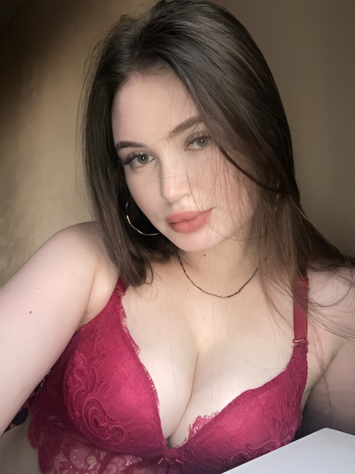 Майя привлекальеная девушка из Нового уренгоя цена от 2000 руб