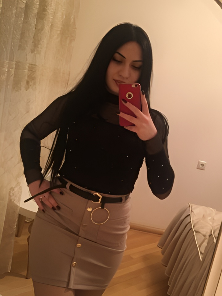 Мальвина привлекальеная девушка из Нового уренгоя цена от 5000 руб