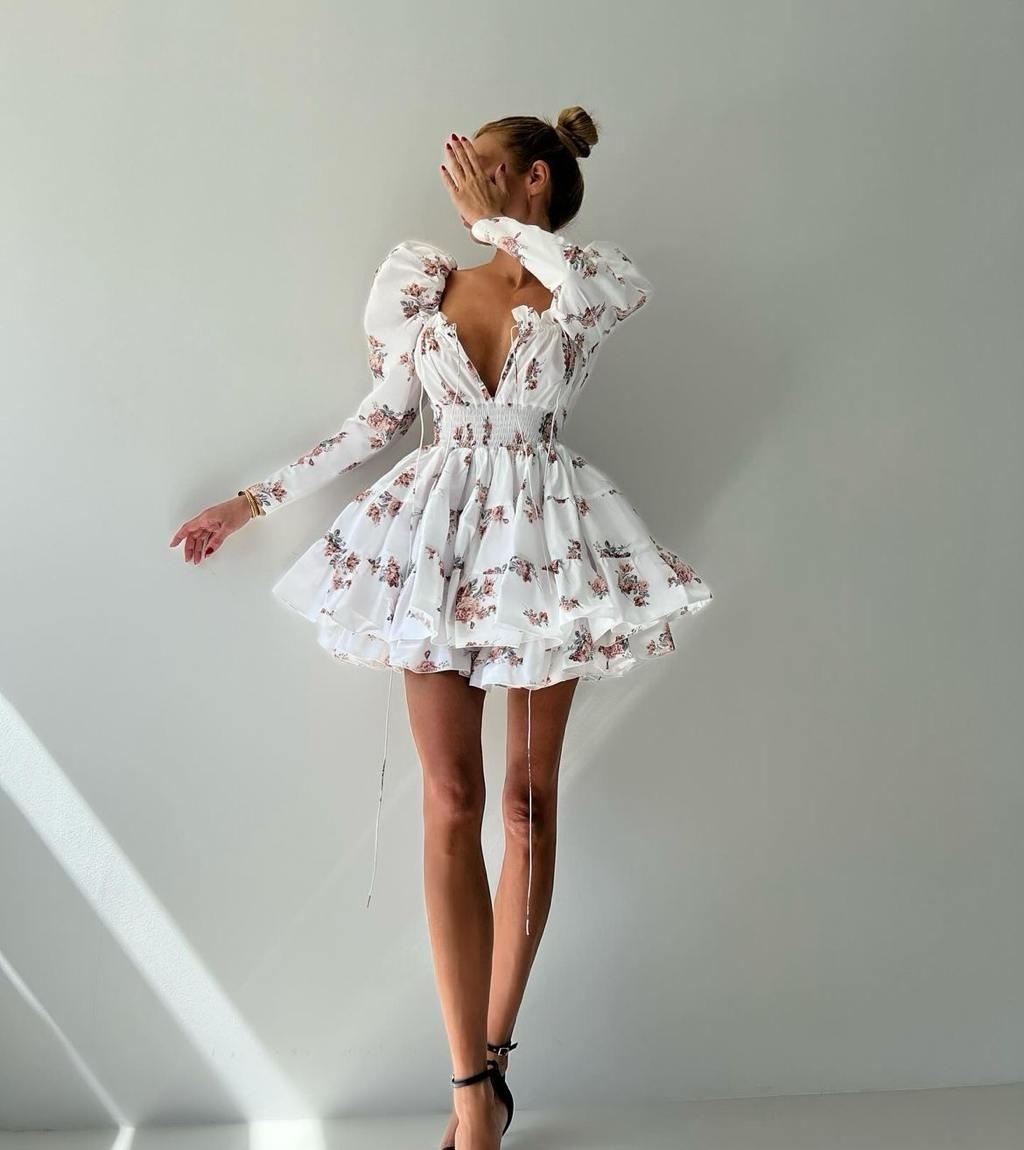 Юля привлекальеная девушка из Нового уренгоя цена от 8000 руб