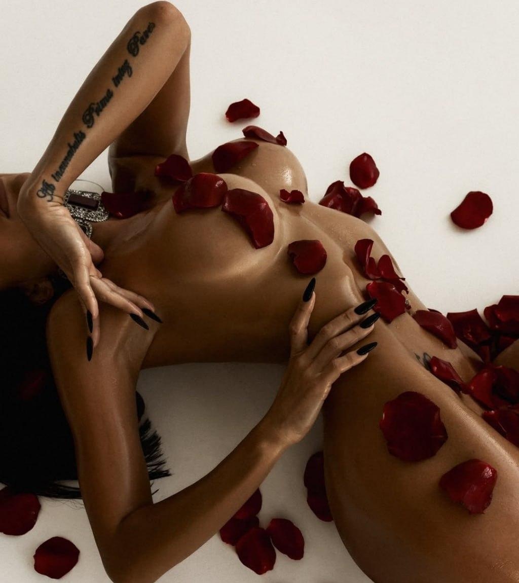 Светлана привлекальеная девушка из Нового уренгоя цена от 8000 руб