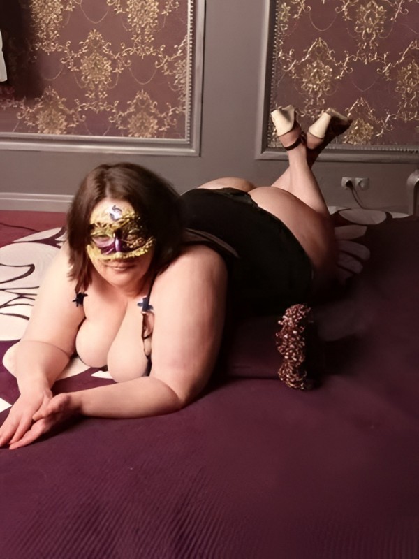 Медея привлекательная девушка из Нового уренгоя цена от 10000 руб