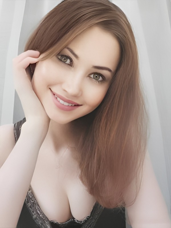 Владислава привлекательная девушка из Нового уренгоя цена от 5000 руб