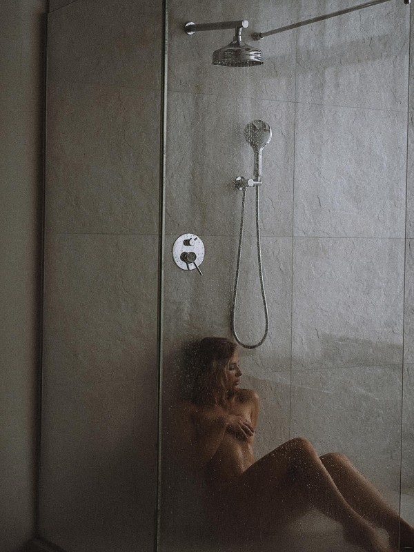 Джулиана привлекательная девушка из Нового уренгоя цена от 4000 руб