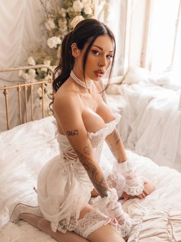 Славка привлекательная девушка из Нового уренгоя цена от 7000 руб